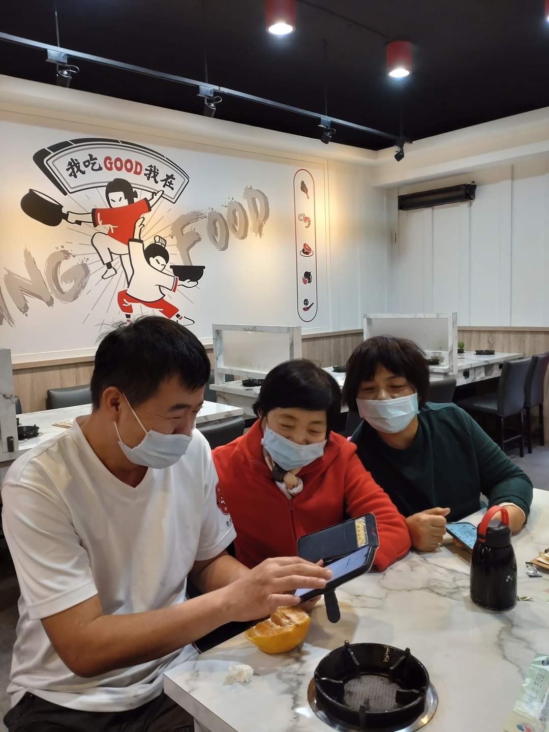 學長協助盤商如何使用工具落實售後服務